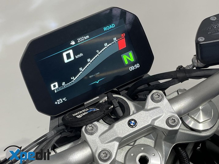 BMW F 900 R BMW F 900 R